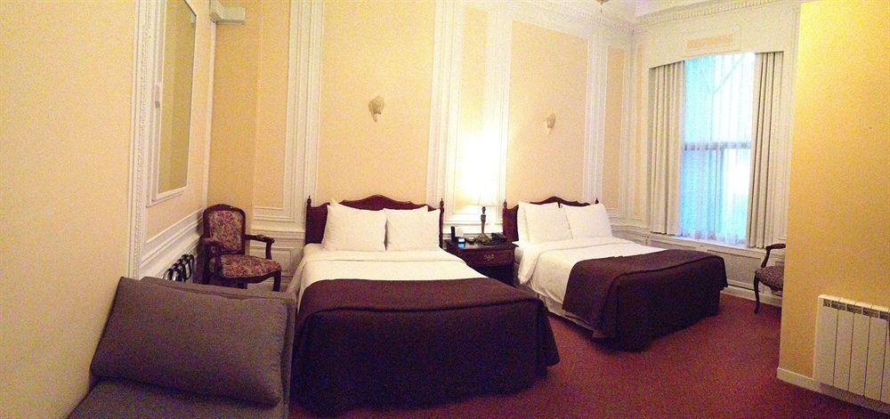 Ambrose House & Cafe - Self Check-In Guesthouse Монреаль Экстерьер фото